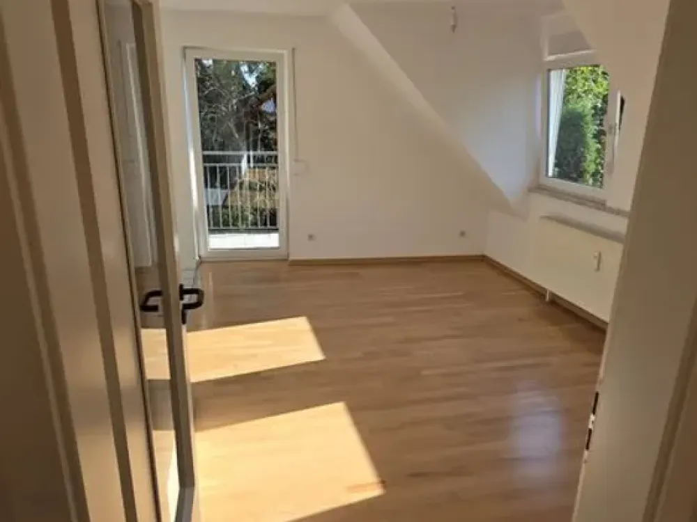 sehr helle, freundliche und gemütiche 2-Zimmer-Wohnung in Zeuthen