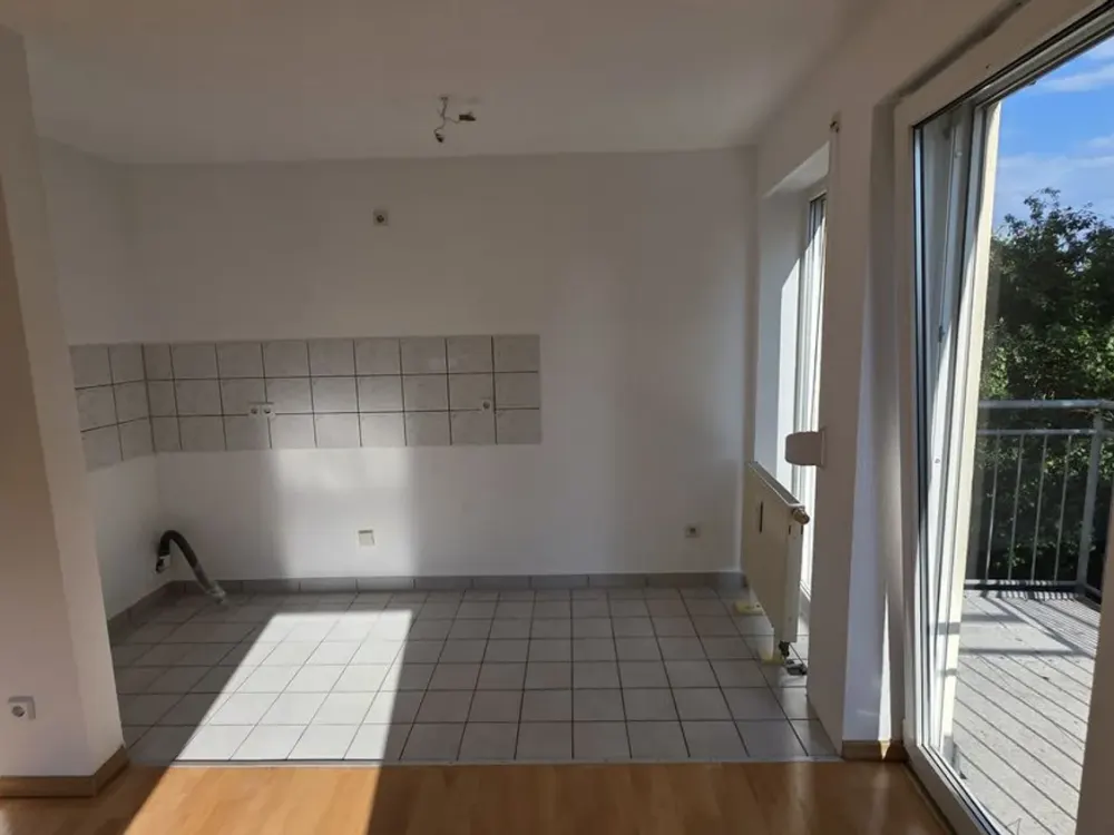 sehr helle, freundliche und gemütiche 2-Zimmer-Wohnung in Zeuthen