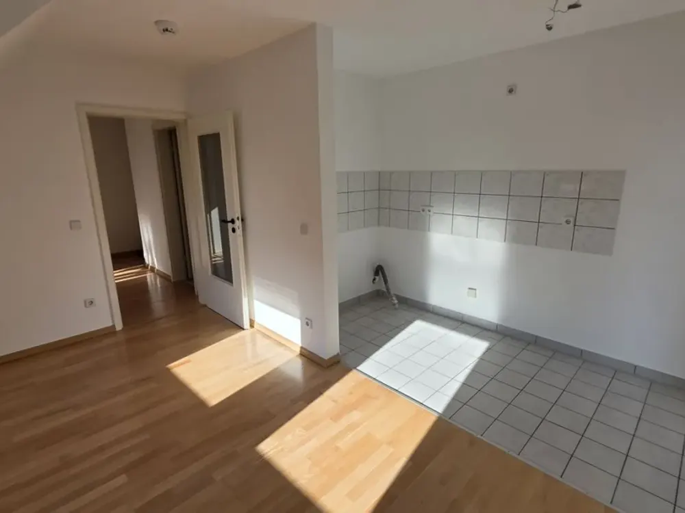sehr helle, freundliche und gemütiche 2-Zimmer-Wohnung in Zeuthen