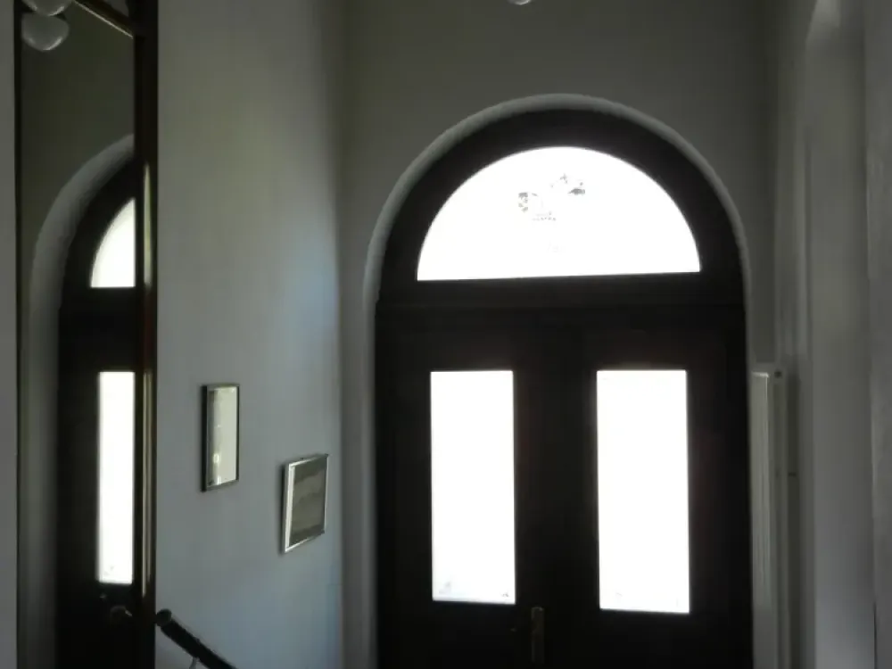 * Wohnen in wunderschöner Villa in bester Lage *