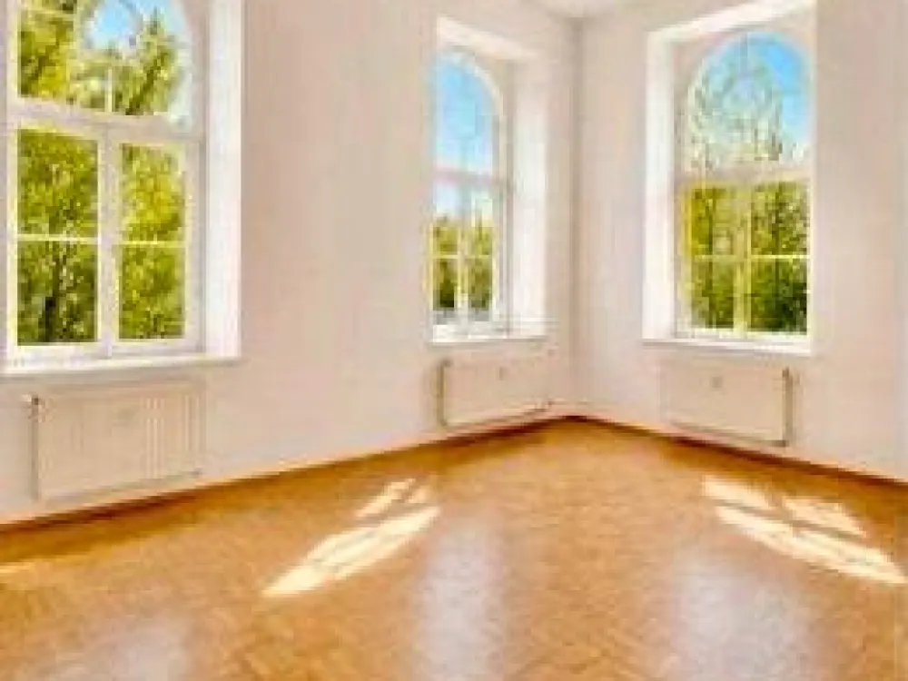 Exklusive 4- Raum Wohnung mit großer Terrasse