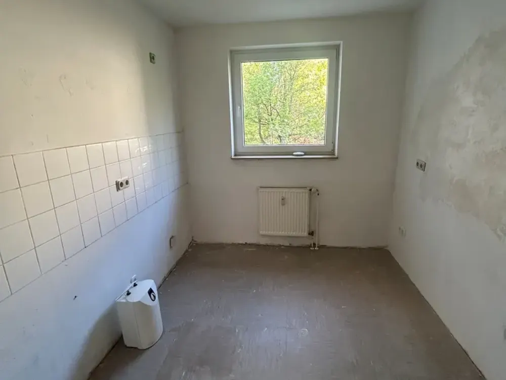 Tolle helle 3-Zimmer-Wohnung inkl eigenem PKW-Stellplatz (WBS)