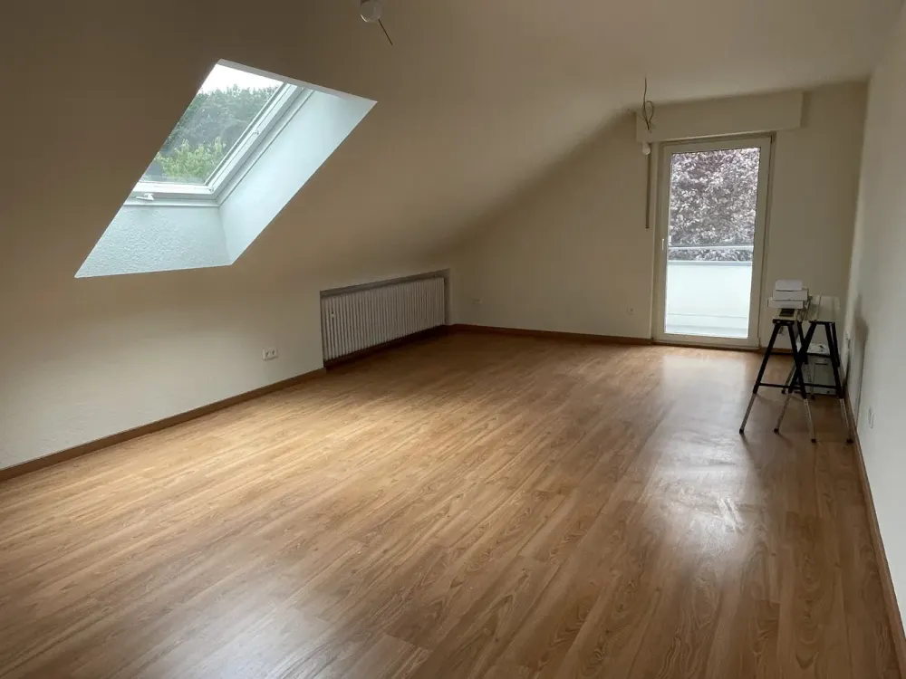 Helle 3-Zimmer-DG-Wohnung in Leinfelden-Echterdingen
