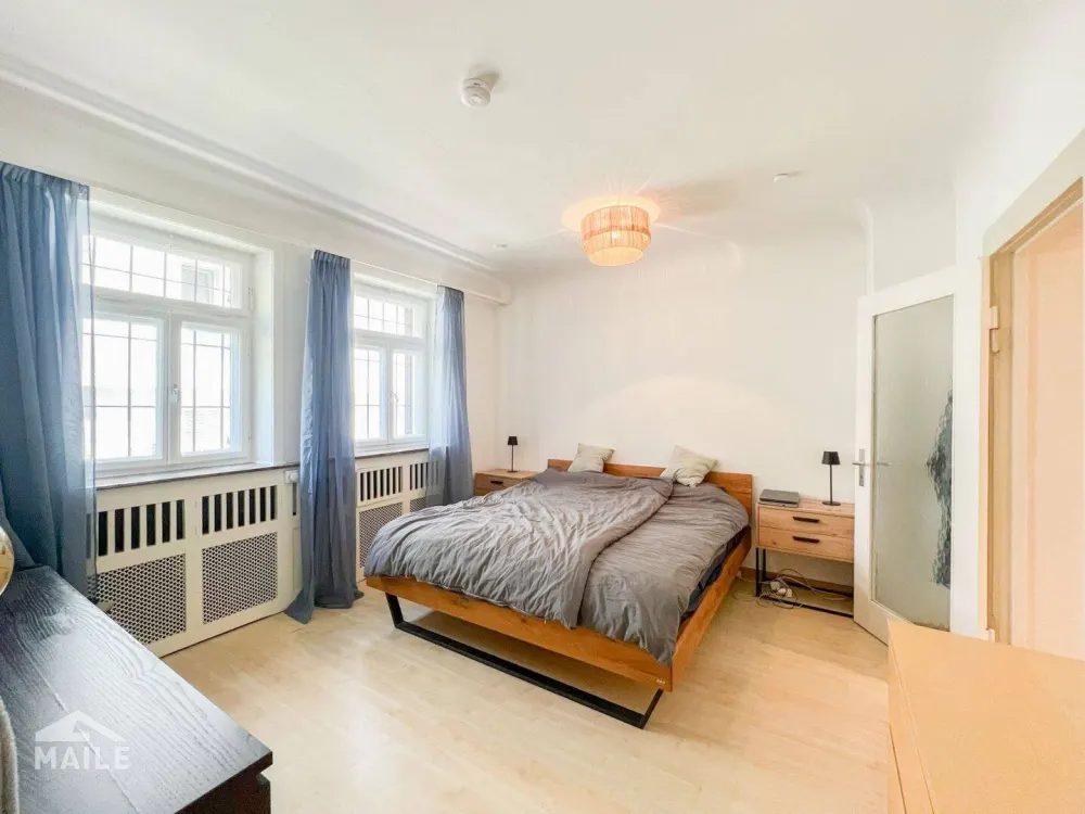 Großzügige 3,5 Zimmerwohnung mit EBK, Terrasse in ruhiger Lage von Stuttgart.