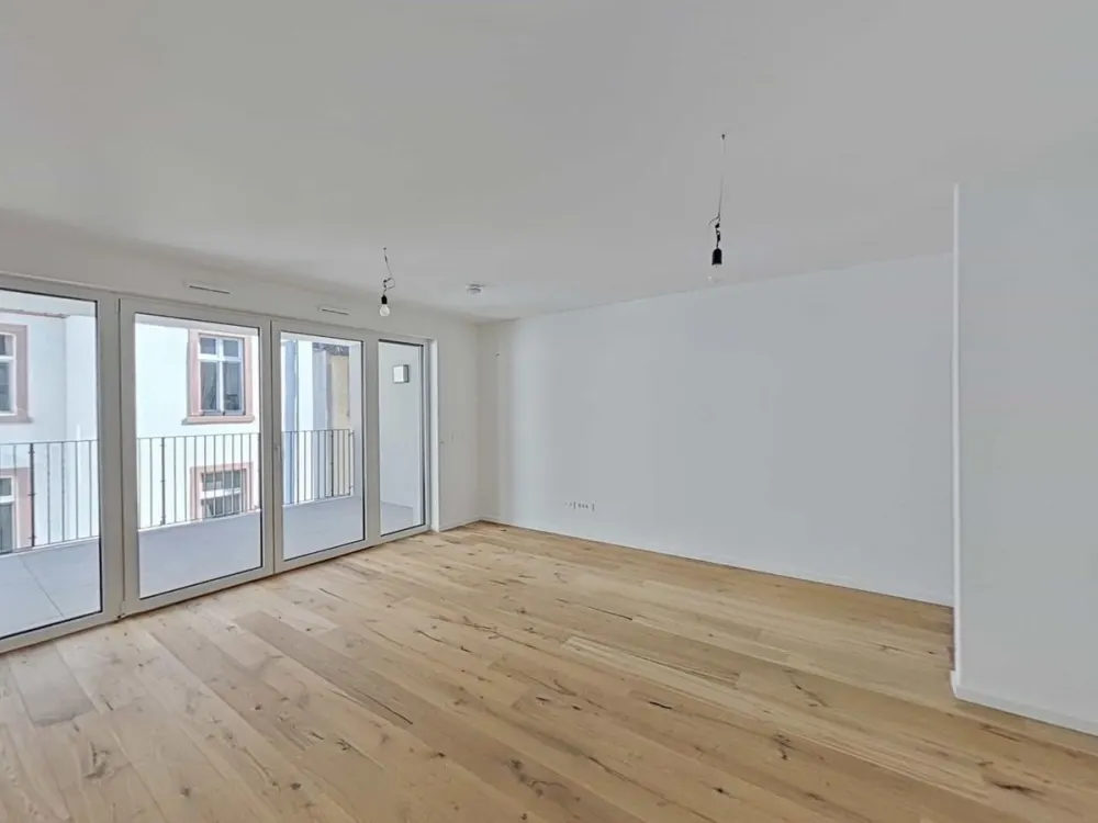 44 m² one-room apartment with a 12 m² loggia, fitted kitchen included