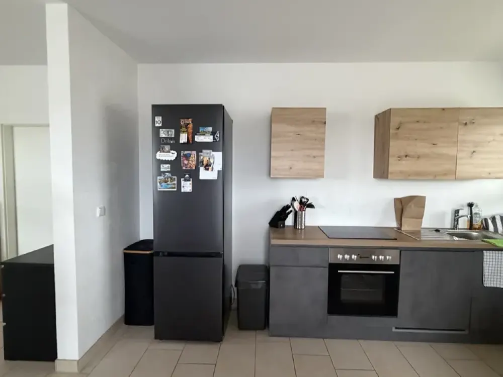Großzügige 2-Zimmer DG. Wohnung: hell, modern und vielseitig nutzbar
