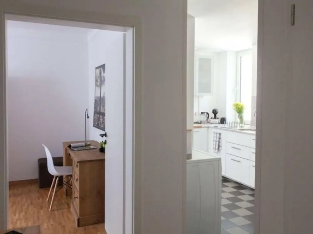 Möblierte 2,5 Zimmer-Wohnung im Lehenviertel