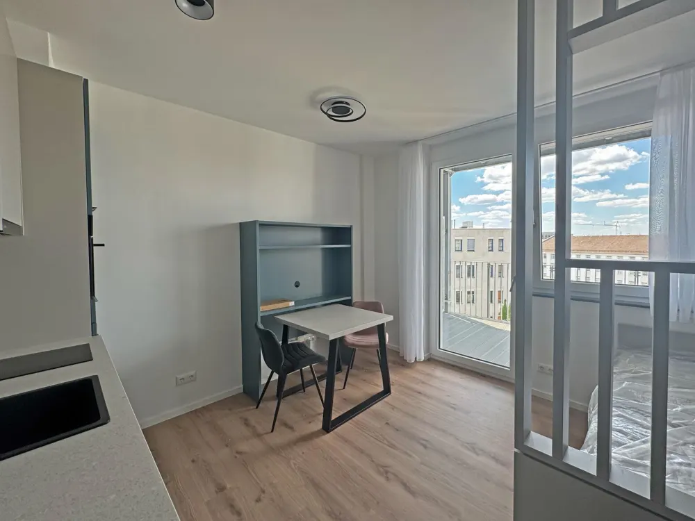 Living in the Center: Fully Furnished 1-Room Apartment in Nürnberg
