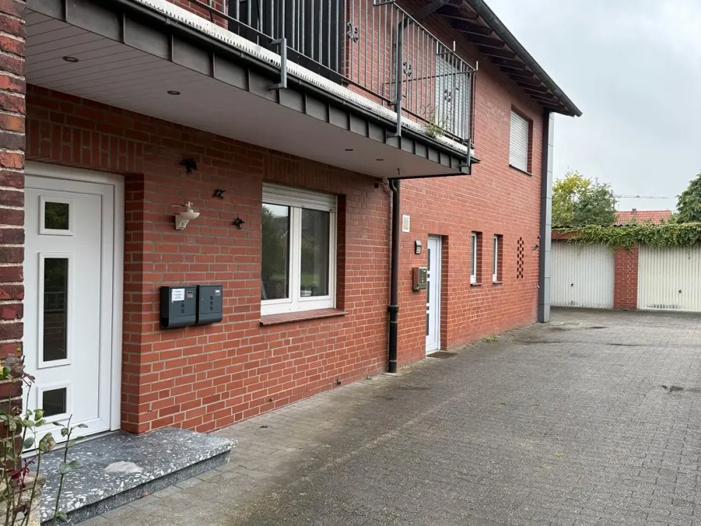 Helle 2 -Zimmer - Wohnung mit Balkon All - Inclusive