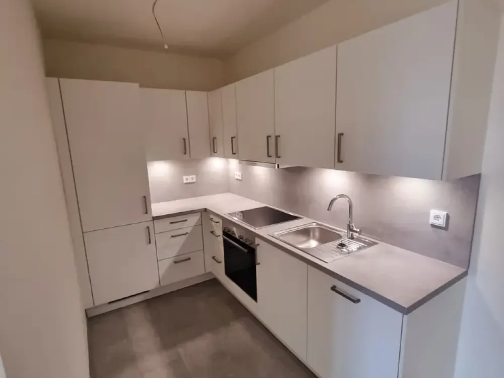 Living by the Water in an Extravagant Location 2-Room Apartment