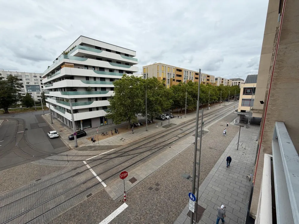 Familienwohnung mit 2 Bädern und 2 Balkonen direkt im Zentrum