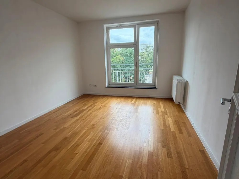 Familienwohnung mit 2 Bädern und 2 Balkonen direkt im Zentrum