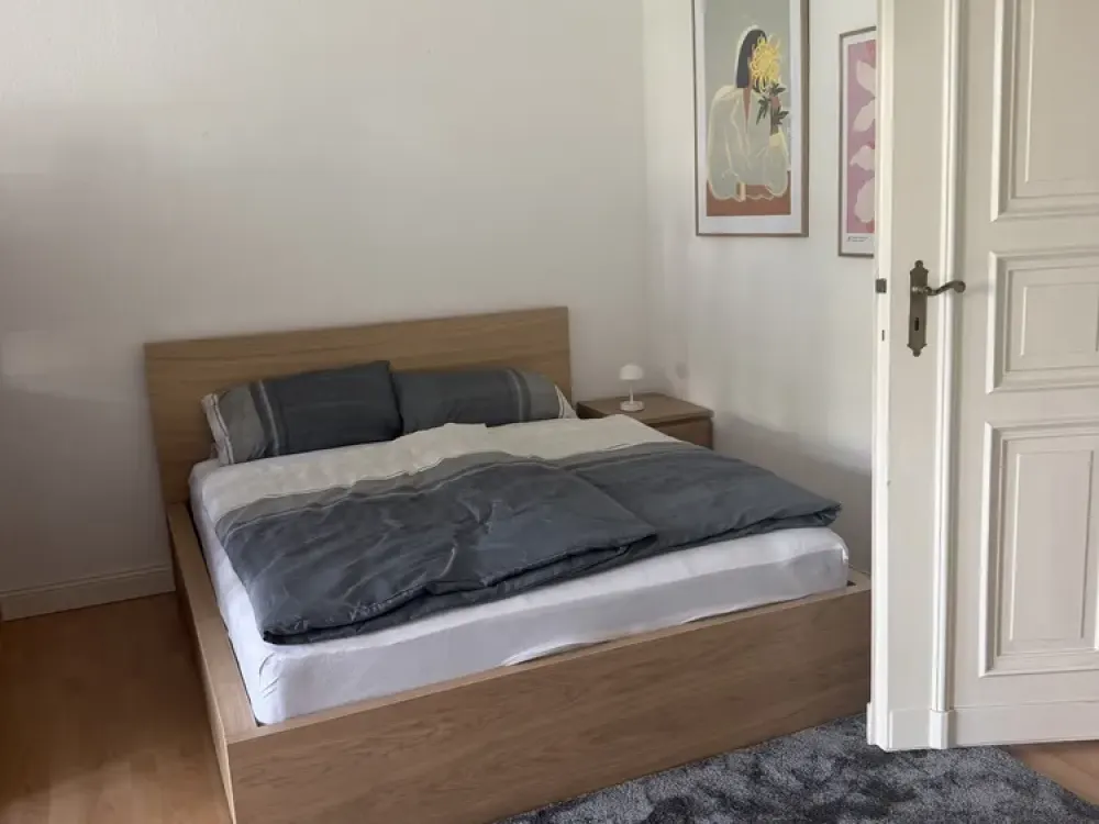 Möblierte 3-Zimmer-Wohnung in Berlin-Kreuzberg zur befristeten Anmietung (12 Monate)