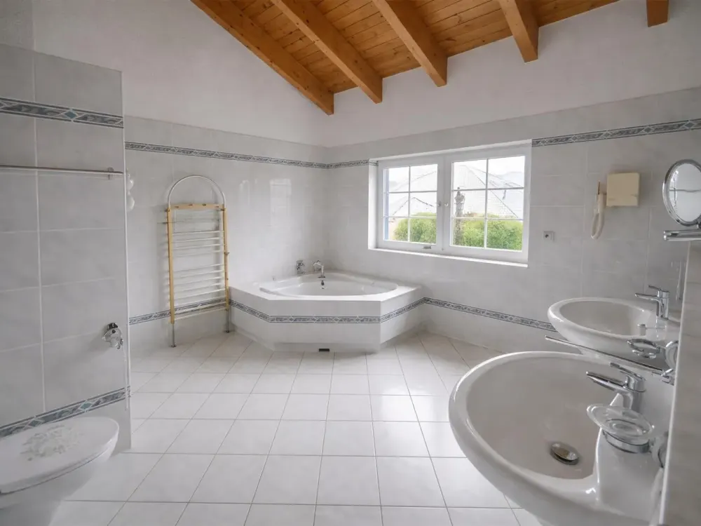 155 m² Traumwohnung mit großer Terrasse & Wintergarten, ruhig wohnen bei Berlin