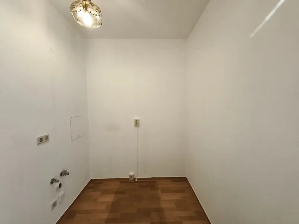 2-Raum-Wohnung im Leipziger Norden mit 24h-Pflegedienst und Aufzug!
