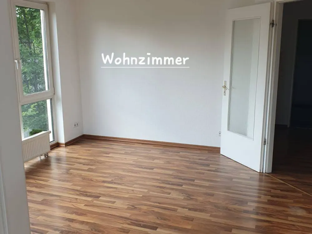 GEMÜTLICHE 3 Zimmer-Wohnung in grüner Wohnlage von Berlin-Buckow im 1.OG