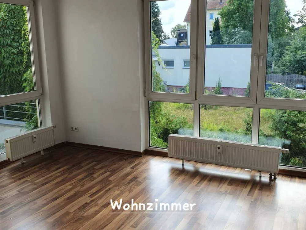 GEMÜTLICHE 3 Zimmer-Wohnung in grüner Wohnlage von Berlin-Buckow im 1.OG