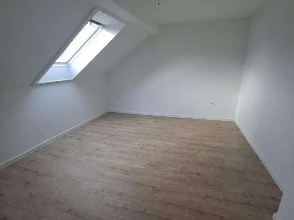 Gemütlich Helle 3 ZKB Dachgeschosswohnung in Iserlohn Ortsteil Iserlohnerheide