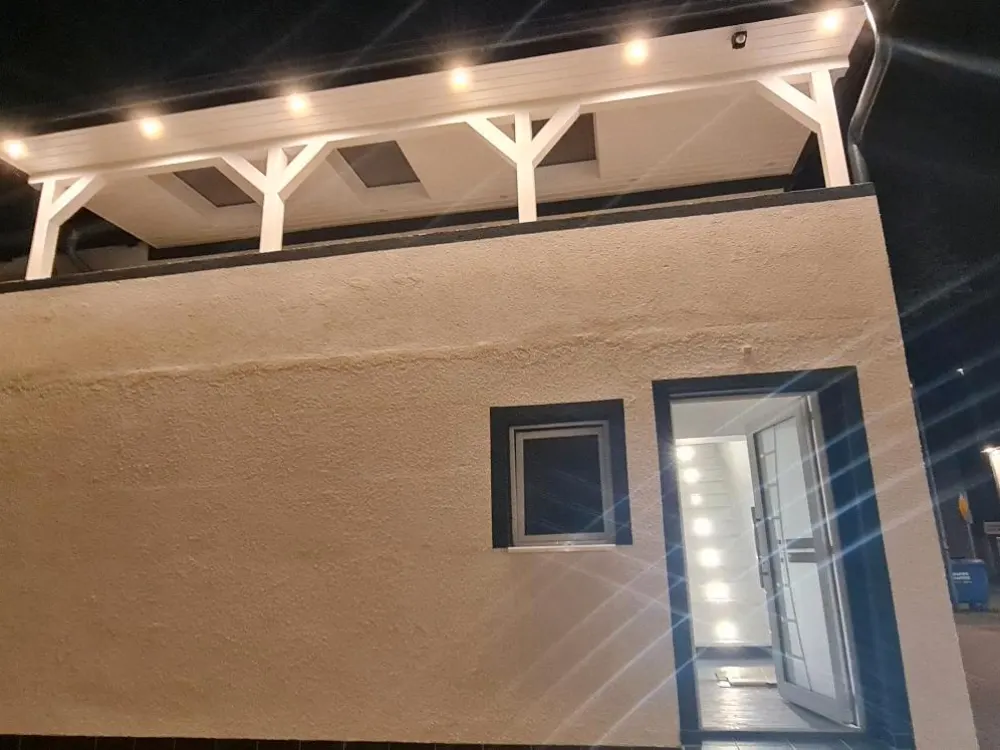 Maisonette-Dachgeschosswohnung mit großem Balkon, ab sofort