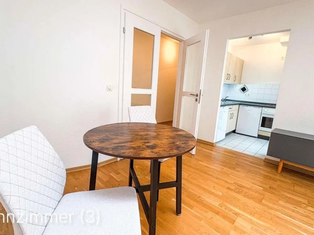 2-Zimmer DG Wohnung am Treptower Park