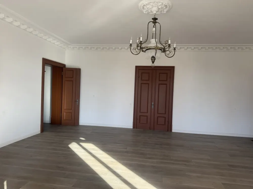 NEW! Historic 4-Room Apartment with Terrace in Gutshaus Niekrenz for Rent NEW