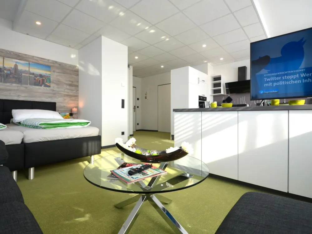ab 01.10. freies Penthouse-Apartment, voll ausgestattet für 2 Personen, zentral in Offenbach