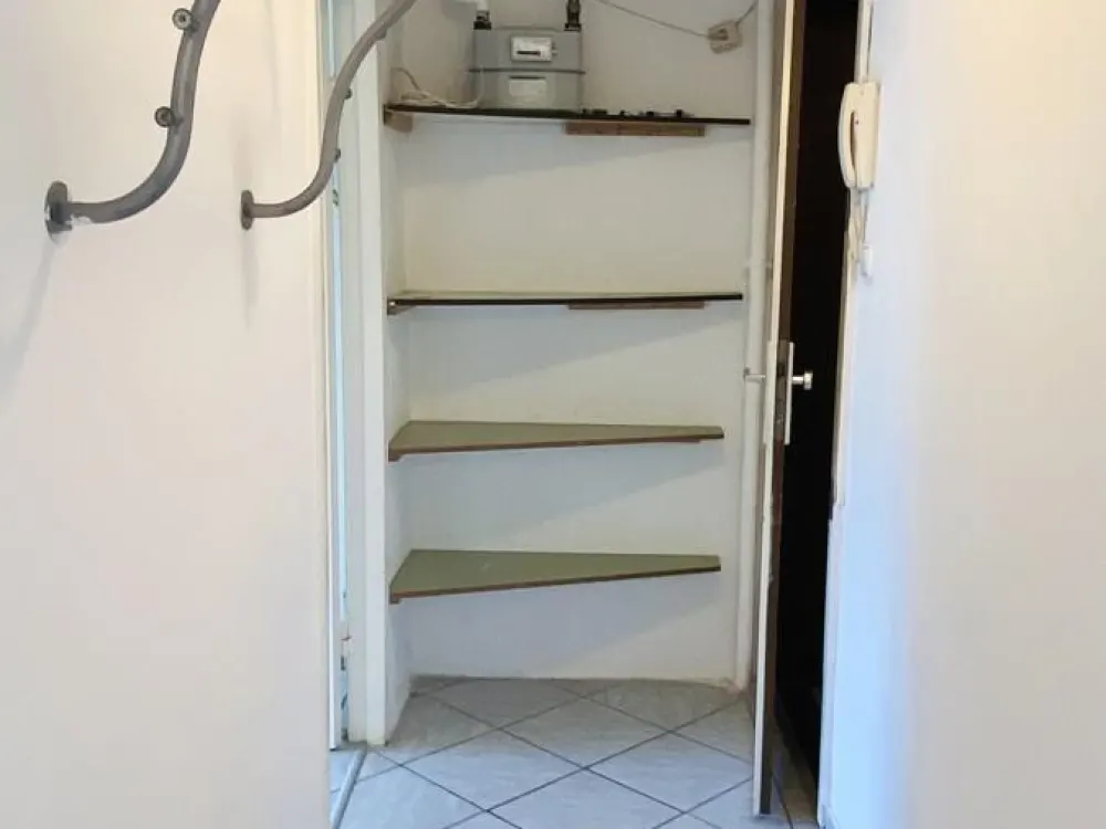 شقة علية بغرفة ونصف متاحة فوراً! Fabriciusstraße! Bramfeld!