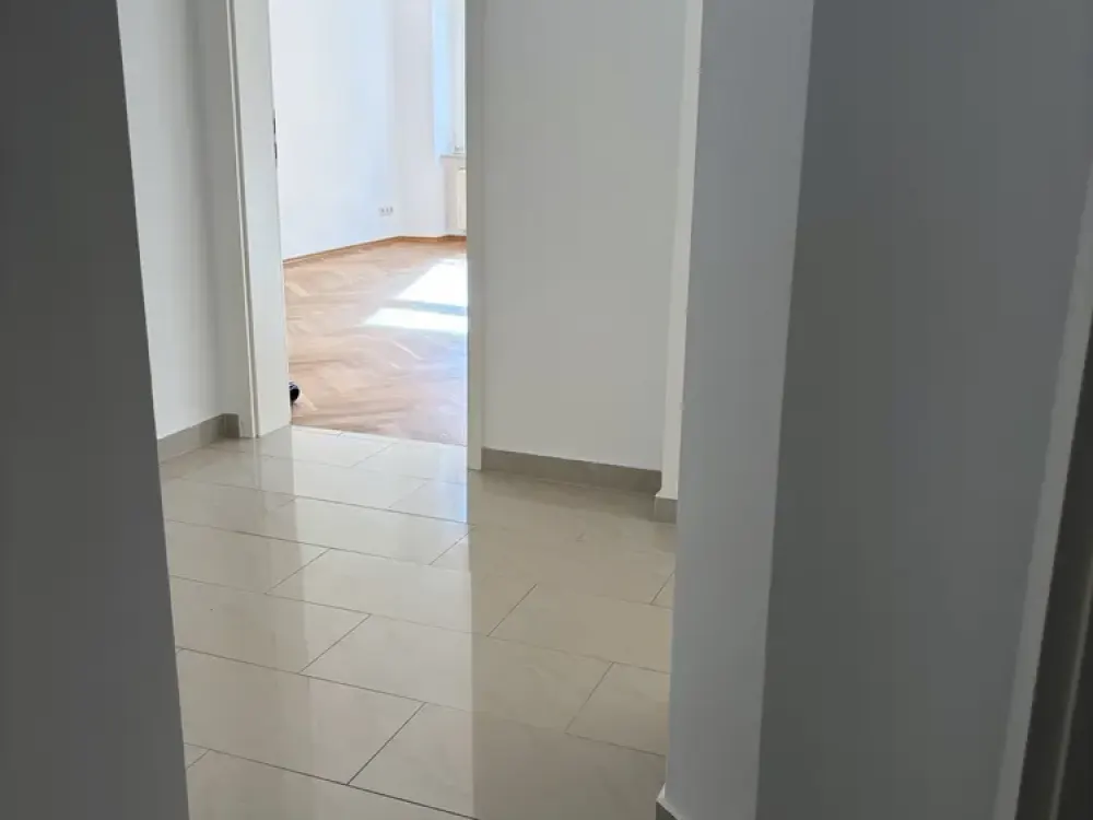 شقة مبنى قديم مجددة في نورندن-ويست