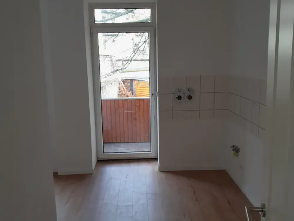 2 Raum Wohnung mit Balkon in Schönefeld-Abtnaundorf zu vermieten