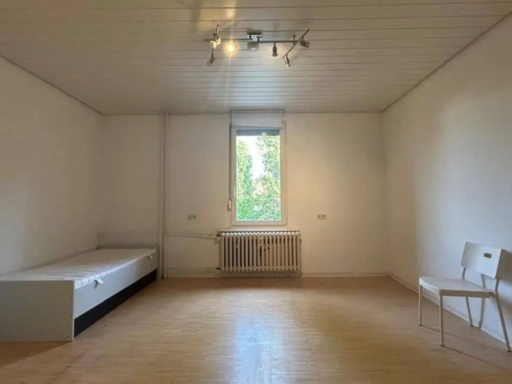 Großzügige 6- Zimmer-WG mitten in Bad Cannstatt - zentral & modern!