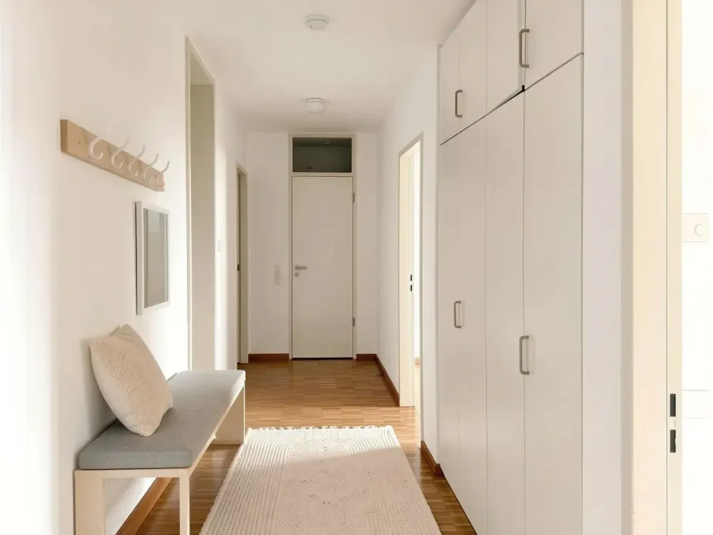 Spacious 3-Room Apartment in Desirable Location at Westhafen with Fitted Kitchen, Balcony & Sunny Loggia