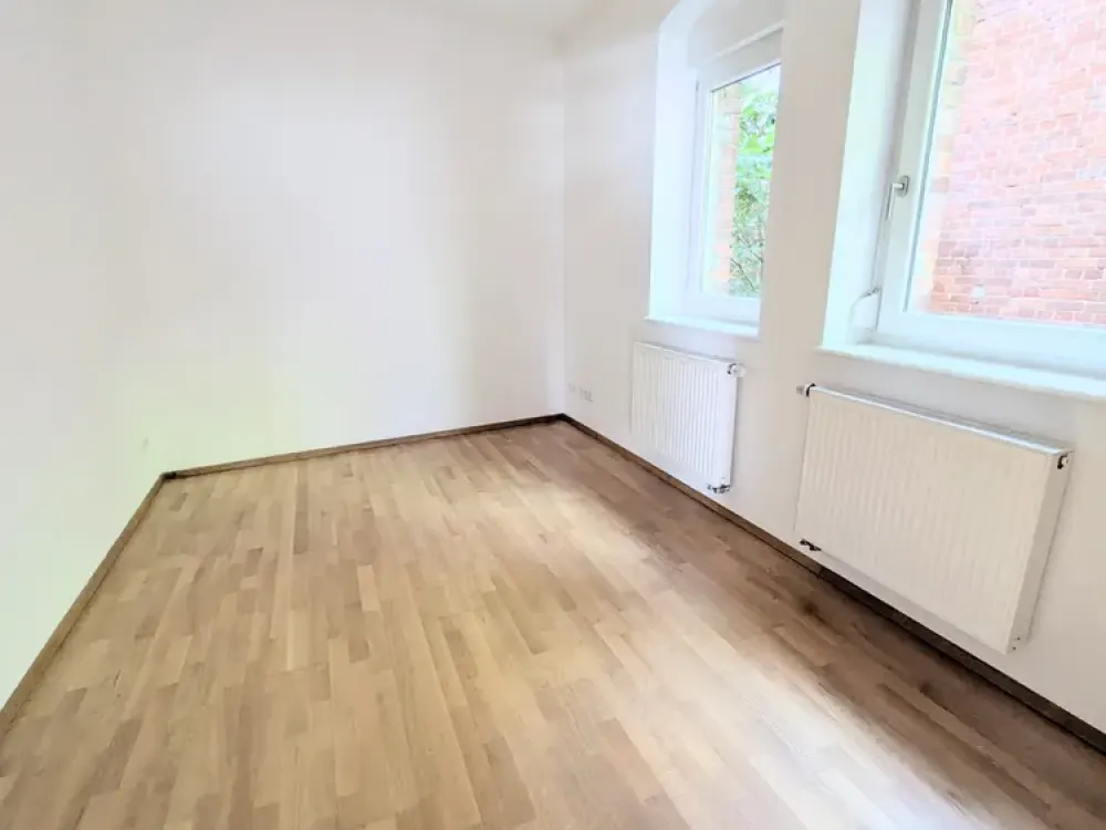 *Heusteigviertel - Schöne Erdgeschoss-Wohnung mit Terrasse und Einbauküche*