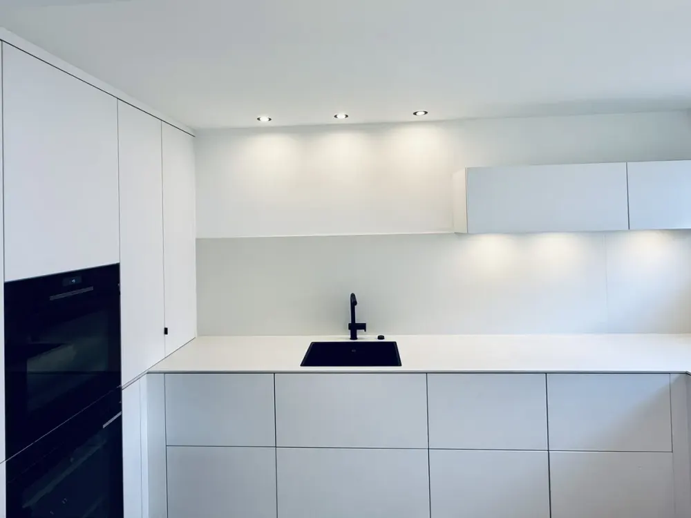 Stuttgart-Süd: Großzügige 4-Zimmer-Wohnung mit Balkon und Garage