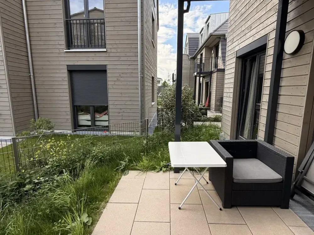 2 Zimmer-Gartenwohnung ab 01.08. sofort zu vermieten