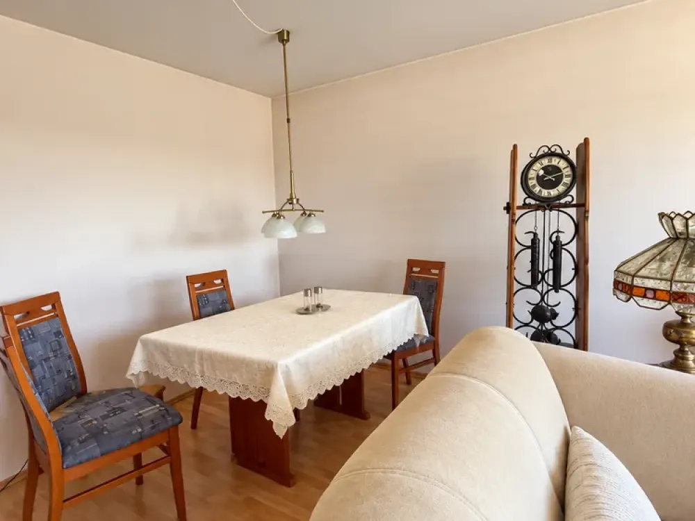 Spacious 3-Room Apartment with Balcony for Rent