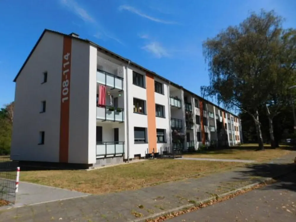 ***Renovierte 3-Zimmer-EG-Wohnung mit Balkon und Vinylboden***
