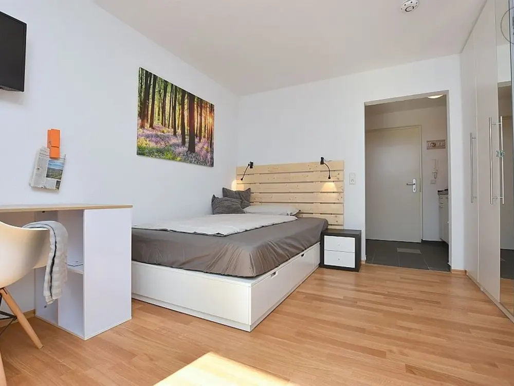 Modern furnished apartment with terrace in Stuttgart Plieningen, near Uni Hohenheim