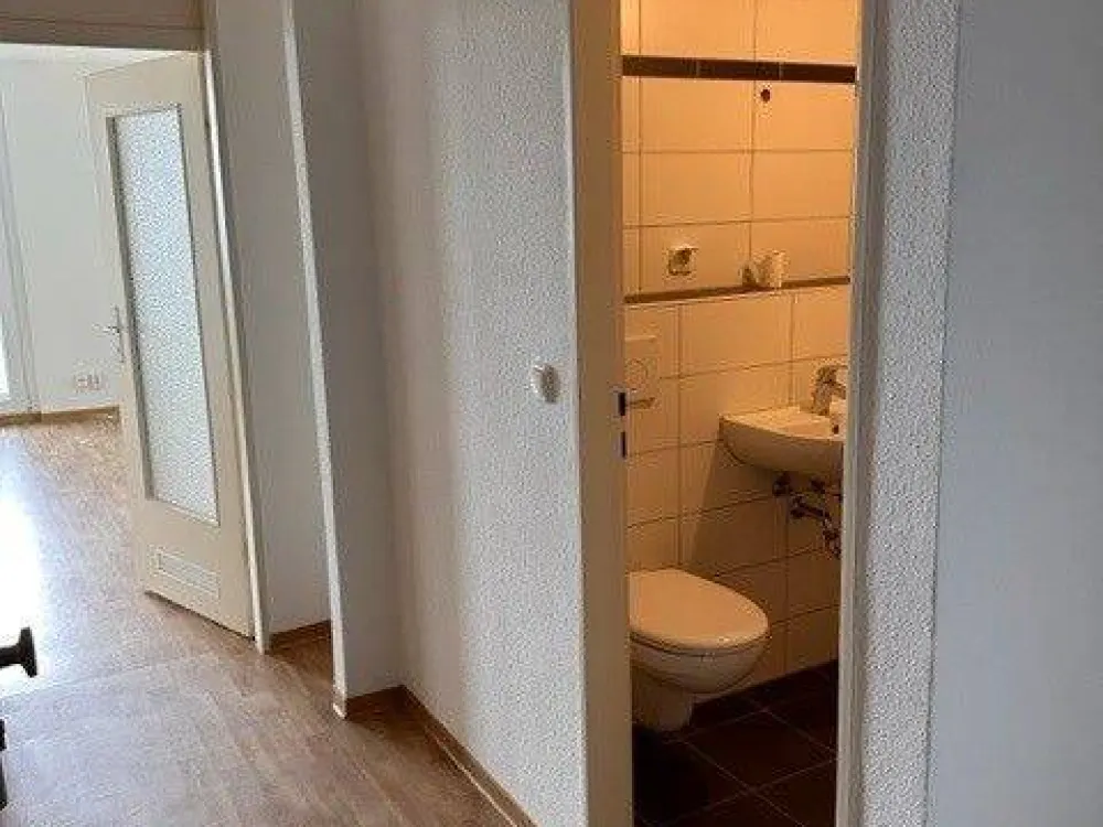 Schöne 1-Zimmer-Wohnung mit Balkon zu vermieten!