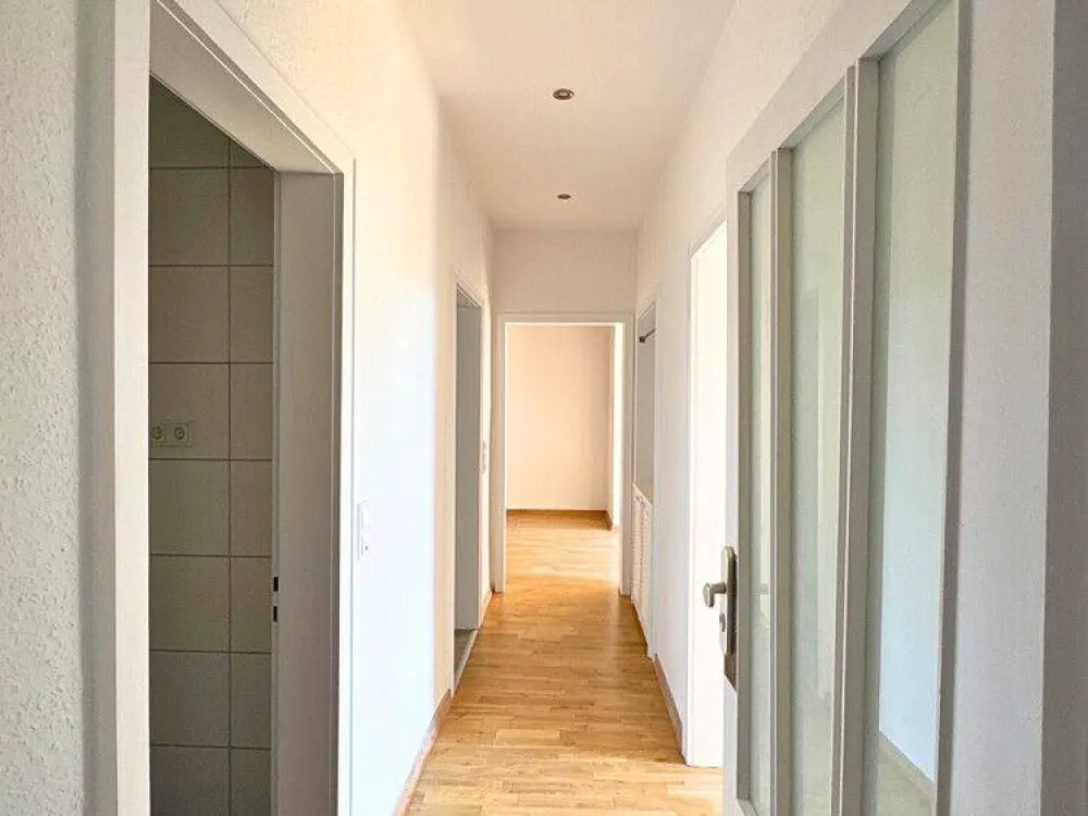First Occupancy - Renovated 2-Room Apartment with Kitchen and Bathroom on the Ground Floor in a Great Location at Upper Rastpfuhl