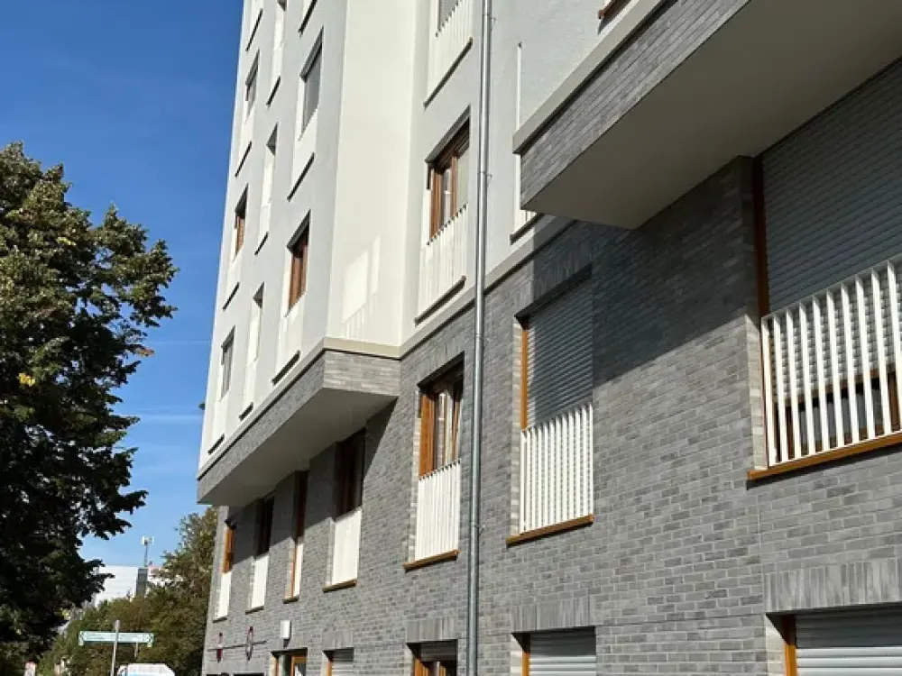 3-Zi,-Wohnung in Bockenheim (courtagefrei) / New 2 bedroom apartment