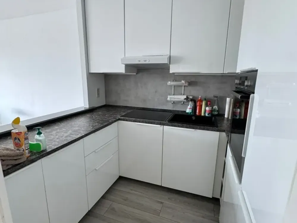 Traumhafte Aussicht: frisch renovierte 2-Zimmer-Wohnung mit Balkon im "Romeo & Julia"-Ensemble