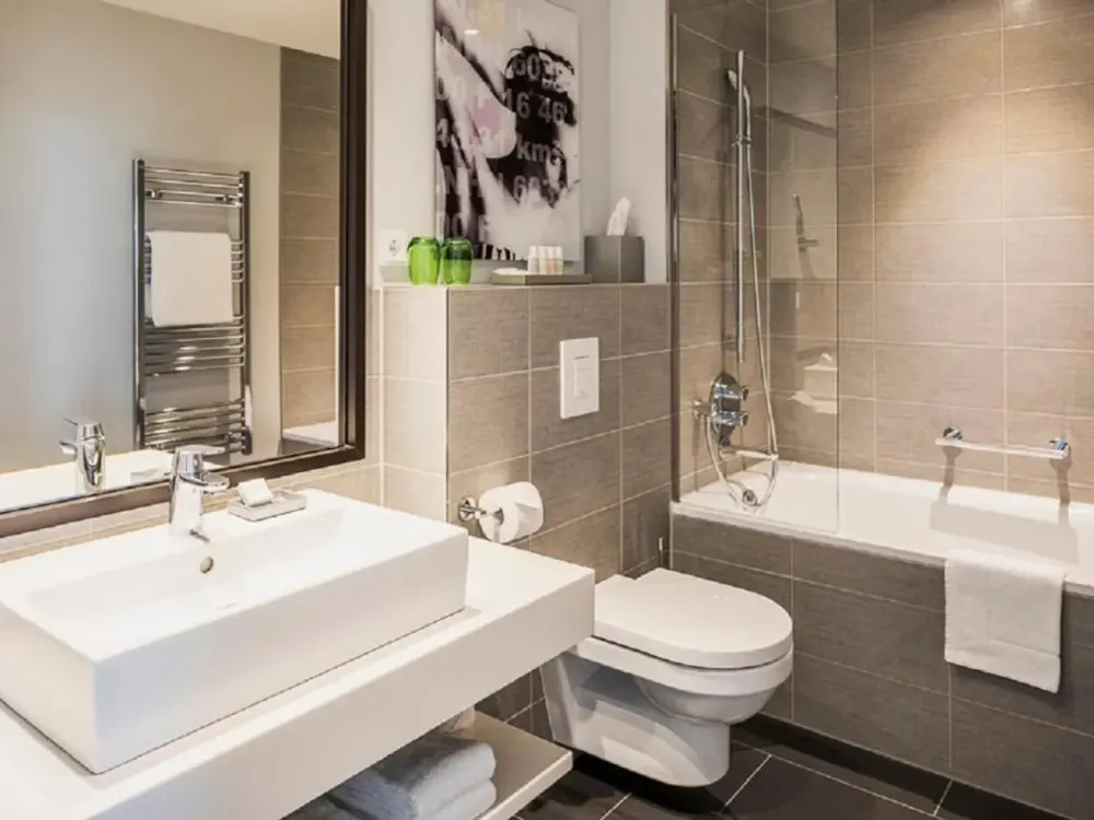 2-Room Serviced Apartment (One Bedroom Executive), Frankfurt Europaviertel