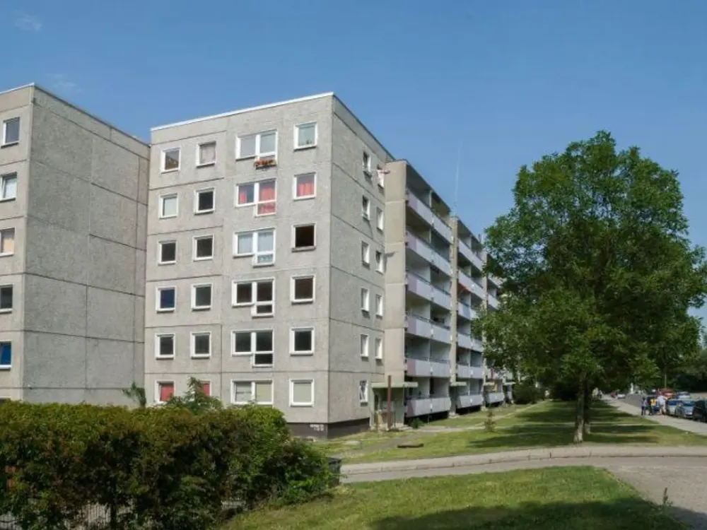 Aktuelle Renovierung einer 3-Raum-Wohnung! (Angemessenheit 3 Personen)