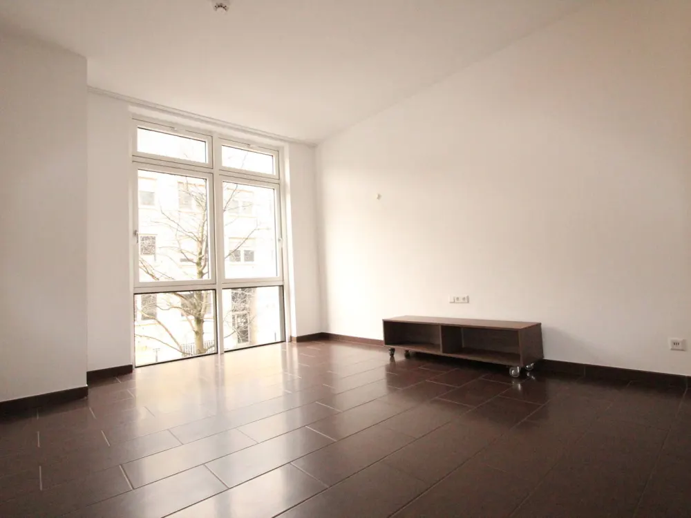 Helle und ruhig gelegene Wohnung in zentraler Top-Lage. Inkl. Küche!