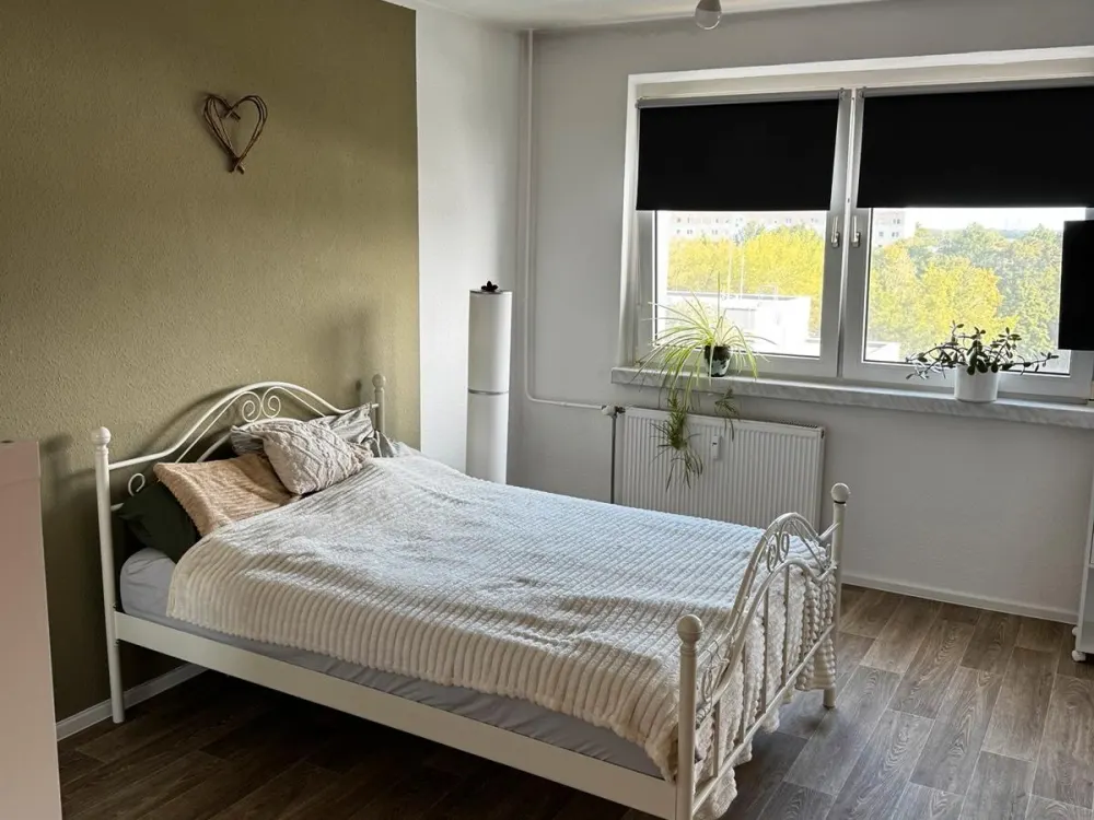 Gemütliche möblierte Einraumwohnung in Grünau- Mitte