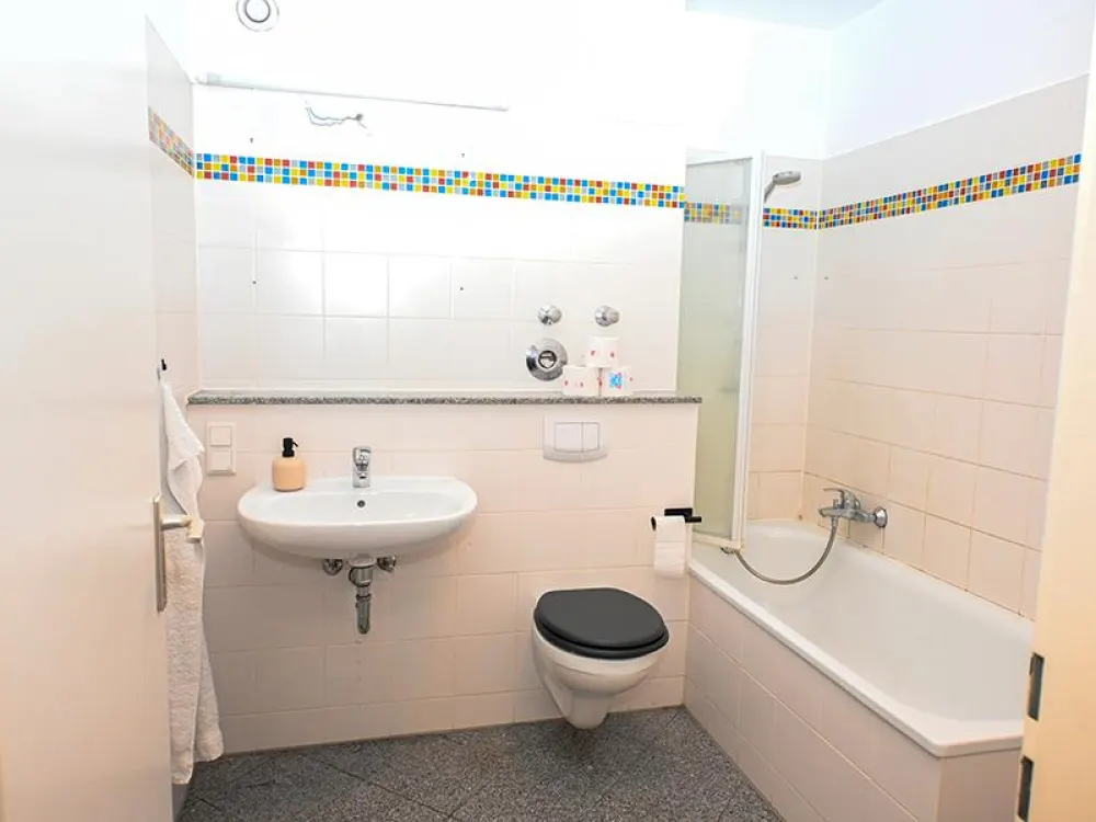 Hannover - Badenstedt: Helle 2-Zimmer-Etagenwohnung mit Balkon!