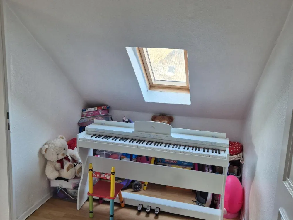 2-Zimmer Dachgeschosswohnung zum vermieten, ab 01.06.2026