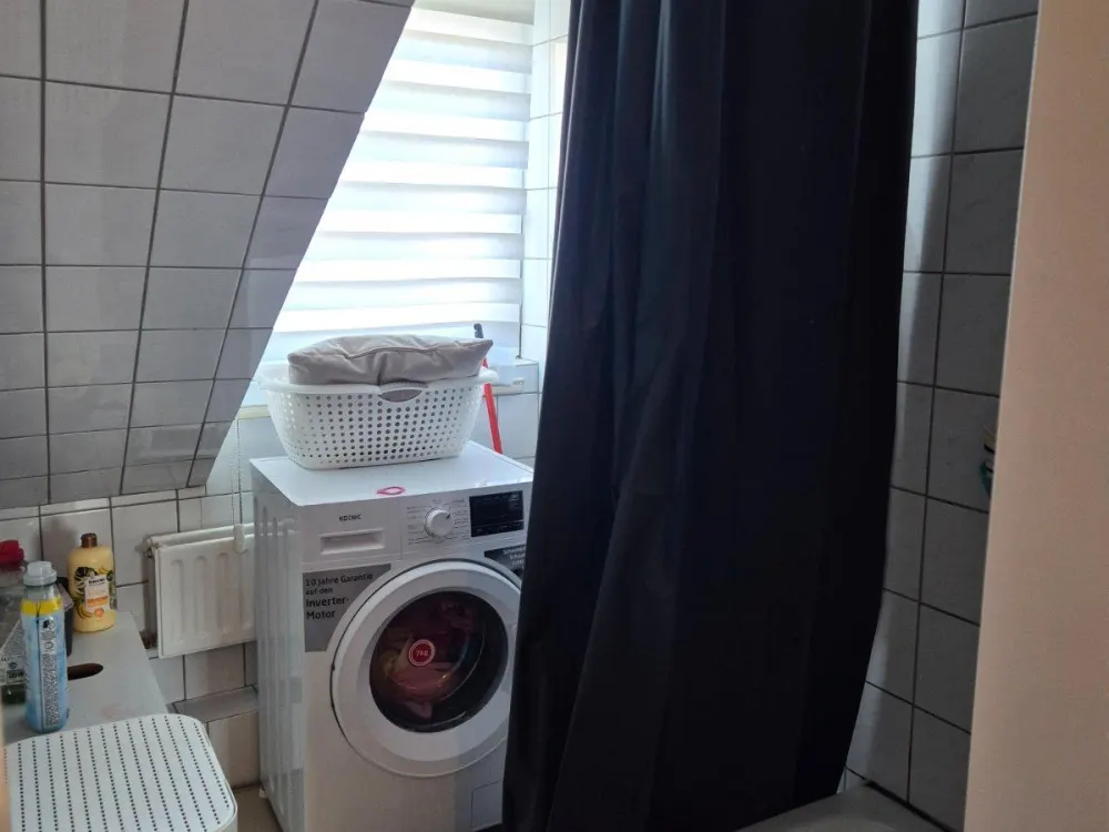 2-Zimmer Dachgeschosswohnung zum vermieten, ab 01.06.2026