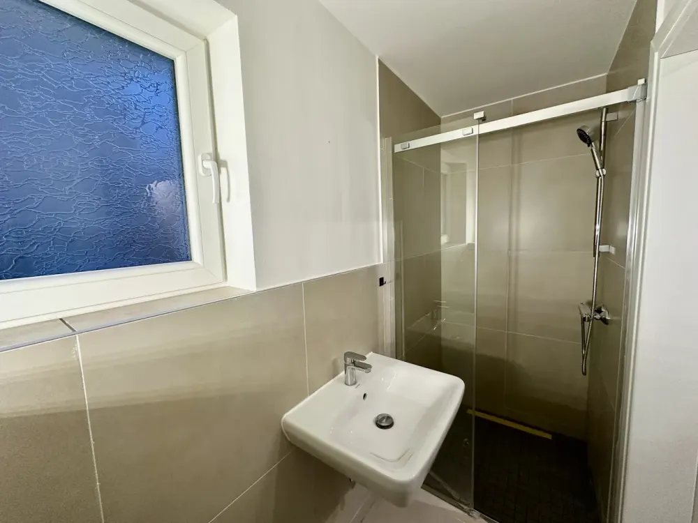 Kernsanierte 4-Zimmer-Wohnung in Rutesheim mit 2 Sonnenbalkonen und 2 Bädern