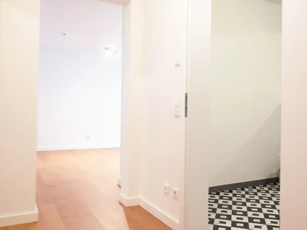 Hochwertige 2-Zimmer-Wohnung mit Südbalkon, Einbauküche und Fußbodenheizung im 4. Obergeschoss